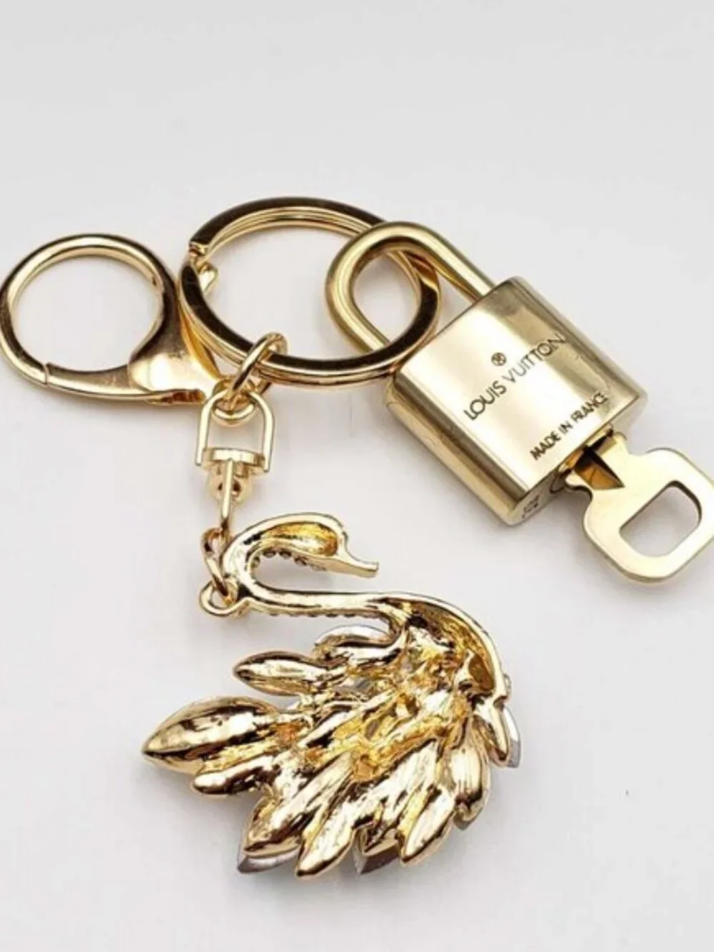 Authentic Louis Vuitton Padlock Gold 🔒 Key Set + Unbranded Swan Keychain Charm